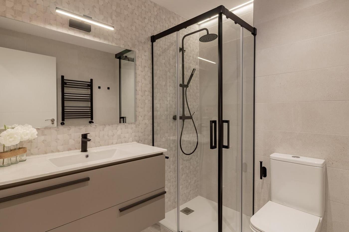 Room4You By Asturias Holidays Oviedo Buitenkant foto
