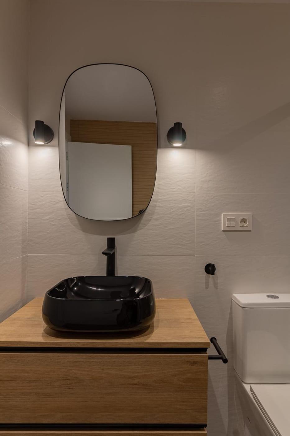 Room4You By Asturias Holidays Oviedo Buitenkant foto
