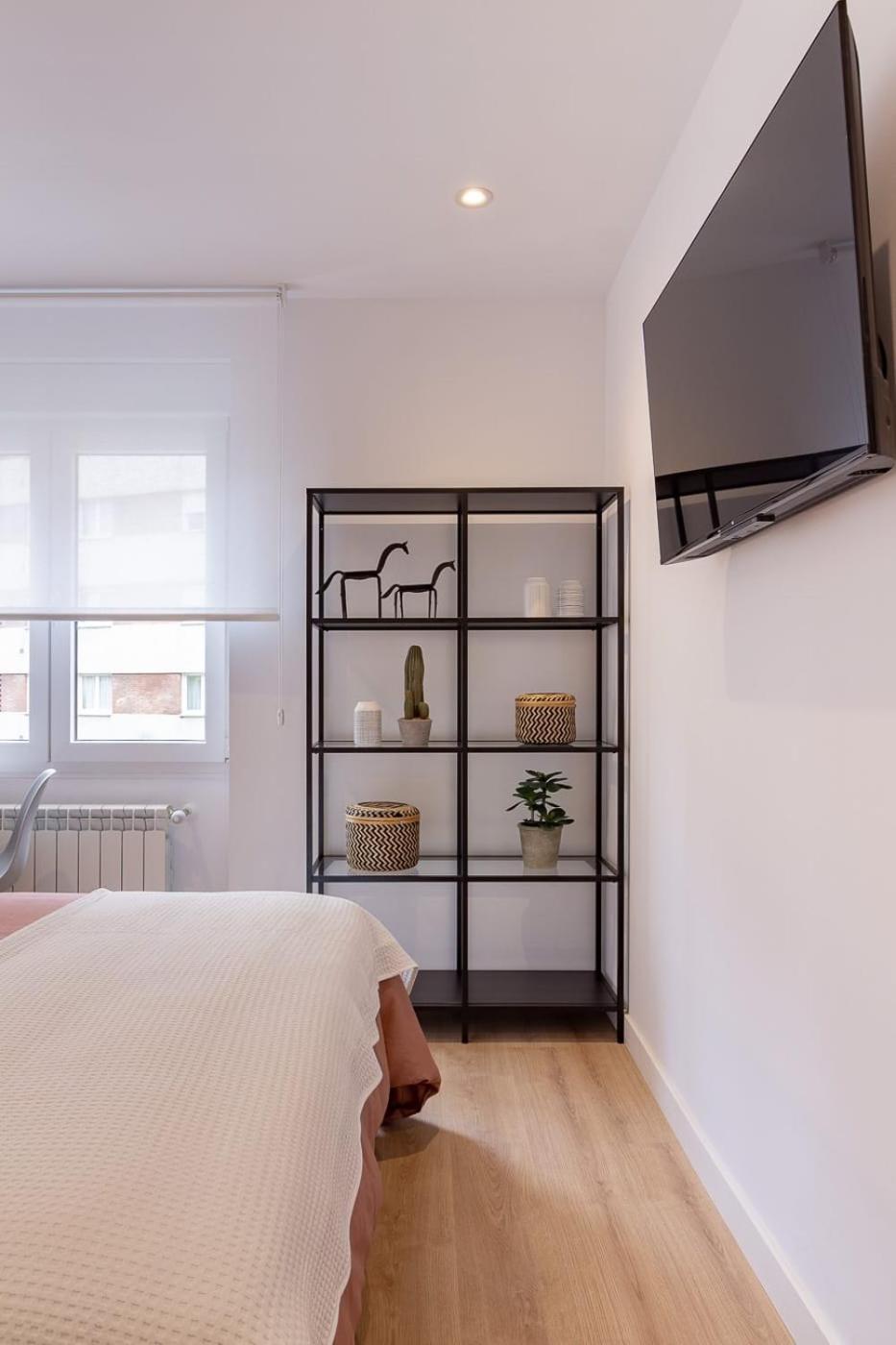 Room4You By Asturias Holidays Oviedo Buitenkant foto